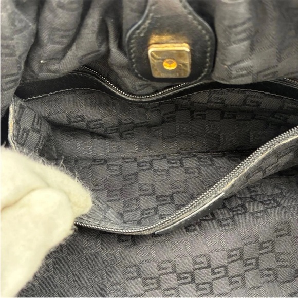 Gucci Tom Ford Black Leather Shoulder Bag - Picture 10 of 14